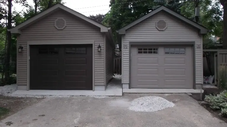 vinyl sided garages
