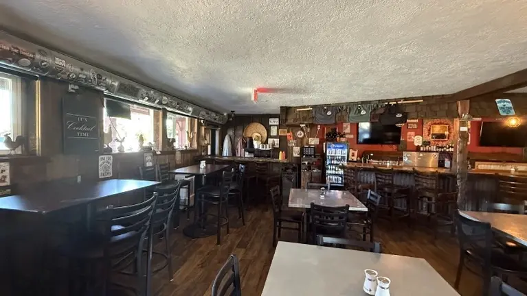 Bar and Dining Bar and Dining