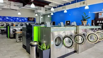The Realty TX Laundromat Washateria | North Houston, Houston