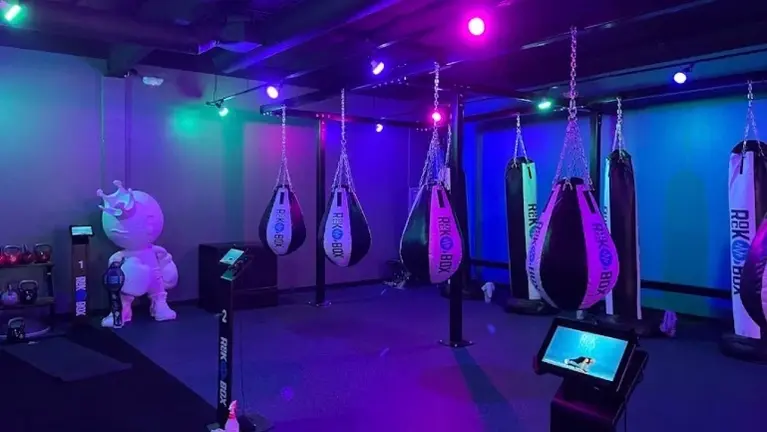Boxing, Kickboxing, & Functional Strength Training Boxing, Kickboxing, & Functional Strength Training
