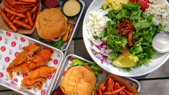 23 Year Orlando Restaurant for sale with Low Rent & High Visibility!