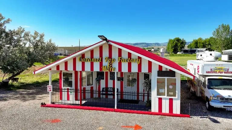 Caramel Pop and Restaurant