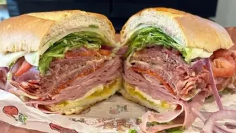 Bustling Deli Ready for Next-Level Take-Over