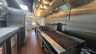 Turnkey Venezuelan Restaurant in the Heart of Doral