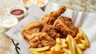 Fast-Food Restaurant: Fresh Chicken, Loyal Customer Base