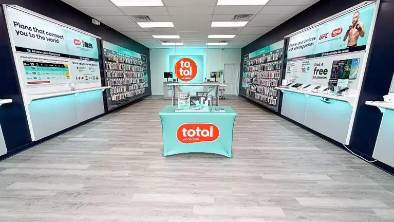 Organized & Clean Showroom Floor Organized & Clean Showroom Floor