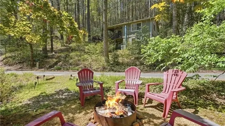 Creekside Firepit Creekside Firepit