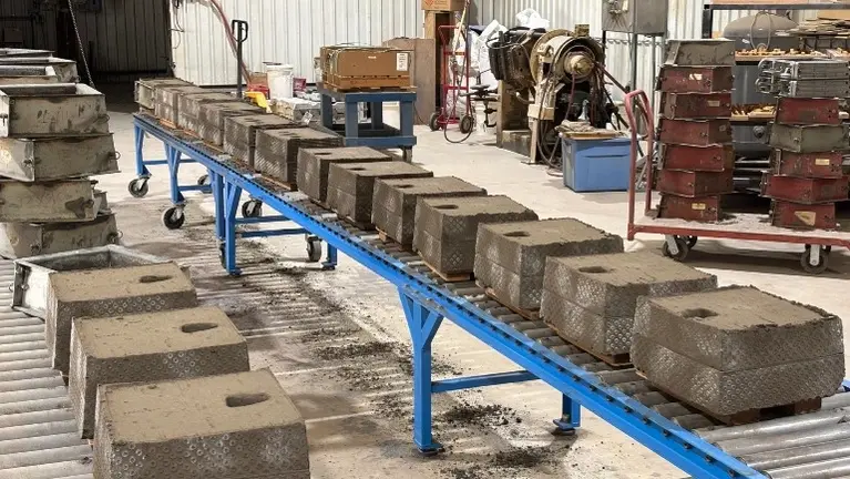 Molds to cast Molds to cast