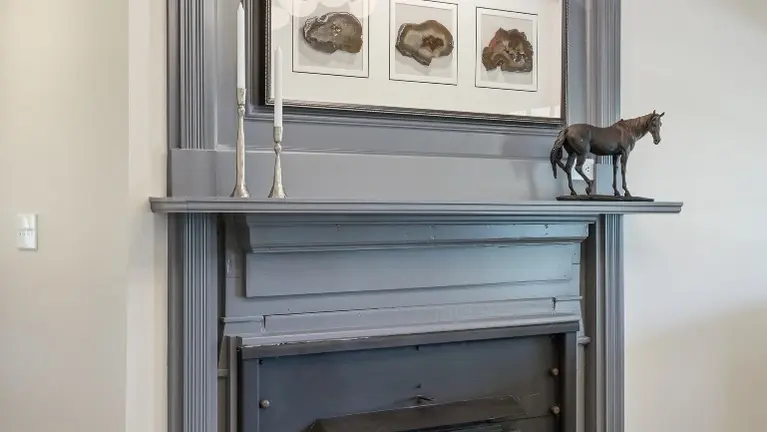 Elegant finishes and thoughtful details make the interior feel just as suited to a formal dinner as it is to a casual gathering. Elegant finishes and thoughtful details make the interior feel just as suited to a formal dinner as it is to a casual gathering.