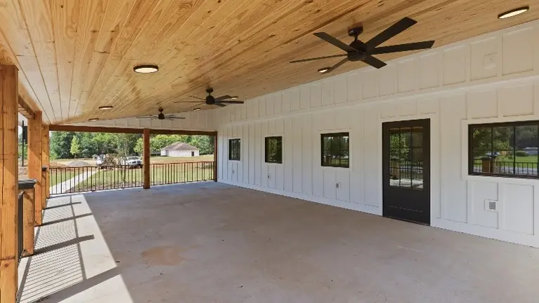 The event and restaurant space's expansive front porch offers a striking outdoor setting, perfect for dinners, weddings, and gatherings of all kinds. The event and restaurant space's expansive front porch offers a striking outdoor setting, perfect for dinners, weddings, and gatherings of all kinds.