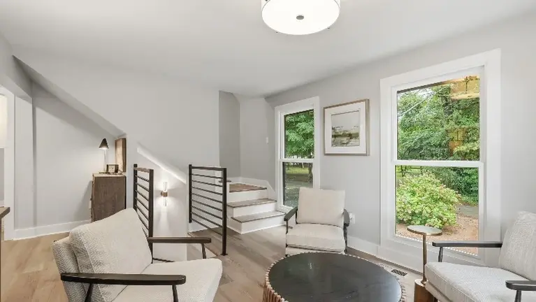 The second floor offers comfortable, well-appointed bedrooms designed to give every guest a restful place to unwind. The second floor offers comfortable, well-appointed bedrooms designed to give every guest a restful place to unwind.