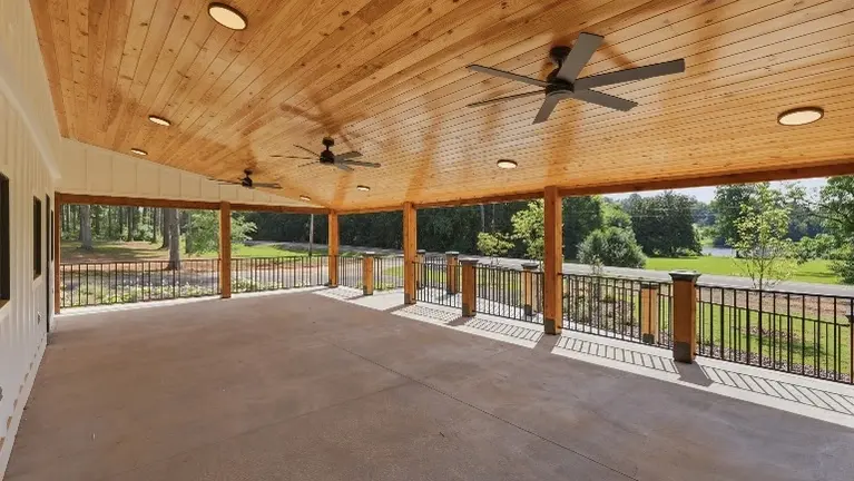 The event and restaurant space's expansive front porch offers a striking outdoor setting, perfect for dinners, weddings, and gatherings of all kinds. The event and restaurant space's expansive front porch offers a striking outdoor setting, perfect for dinners, weddings, and gatherings of all kinds.