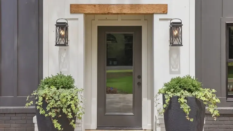 Front door of farmhouse. Front door of farmhouse.