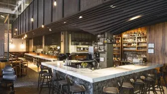 Modern Iconic Restaurant for Sale – Downtown Detroit