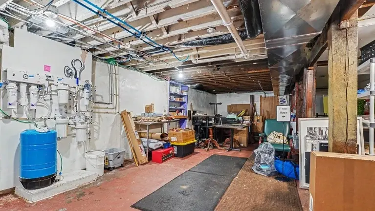 100 Building Basement Storage, including RO System 100 Building Basement Storage, including RO System