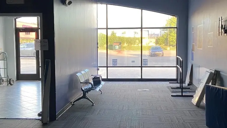 Waiting area Waiting area