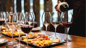 Turn-Key Opportunity! Super Wine Bar-Great Location!!