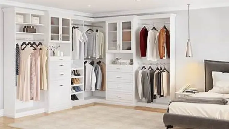 Closet Business – Turnkey, Fully Staffed - $458K Income - Top Brand! Closet Business – Turnkey, Fully Staffed - $458K Income - Top Brand!