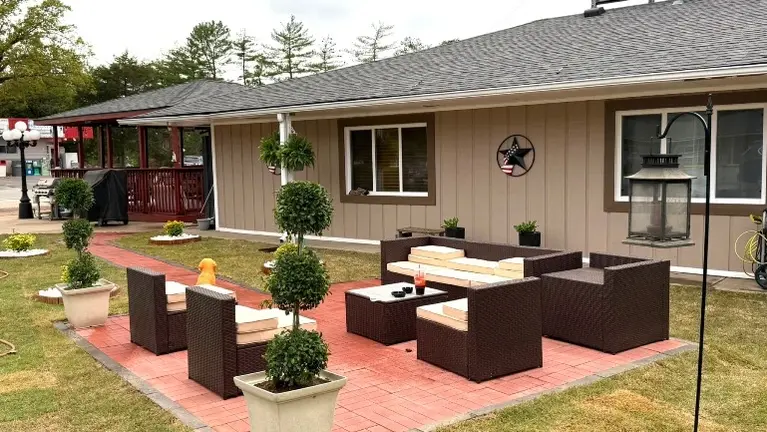 3 bedroom/3 bath house, backyard 3 bedroom/3 bath house, backyard