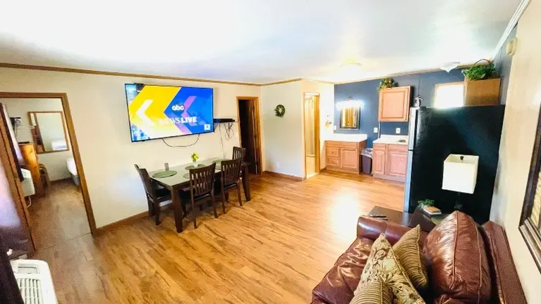 2 bedroom/2 bath 2nd floor 2 bedroom/2 bath 2nd floor
