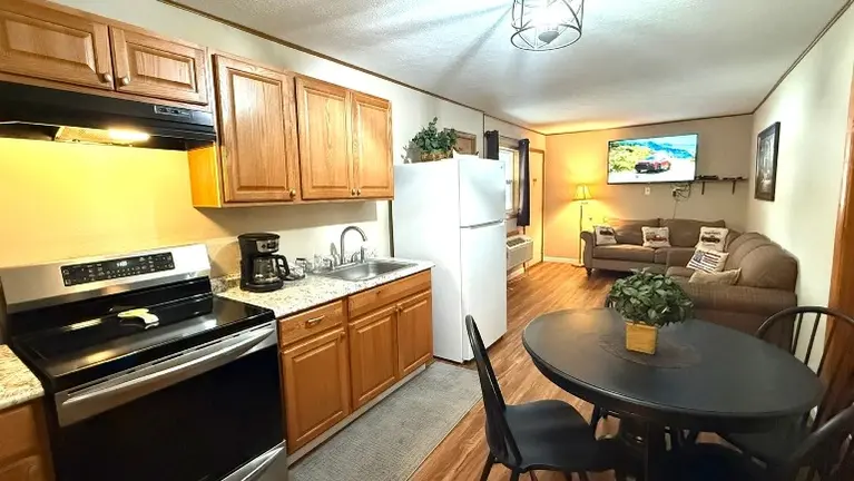 2 bedroom apt style unit 2 bedroom apt style unit