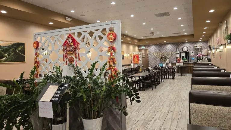 Dining area. Occupancy up to 85 Dining area. Occupancy up to 85