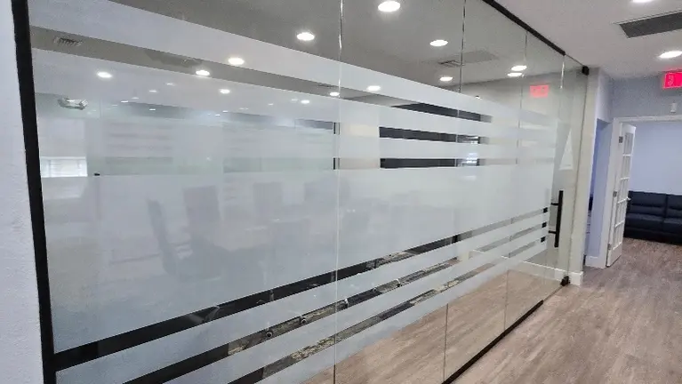 Decorative privacy film – commercial office Decorative privacy film – commercial office