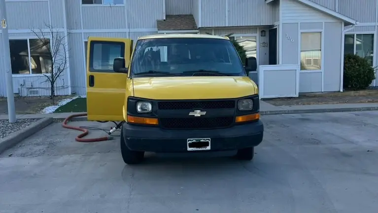 Saphire runs on van fuel tank