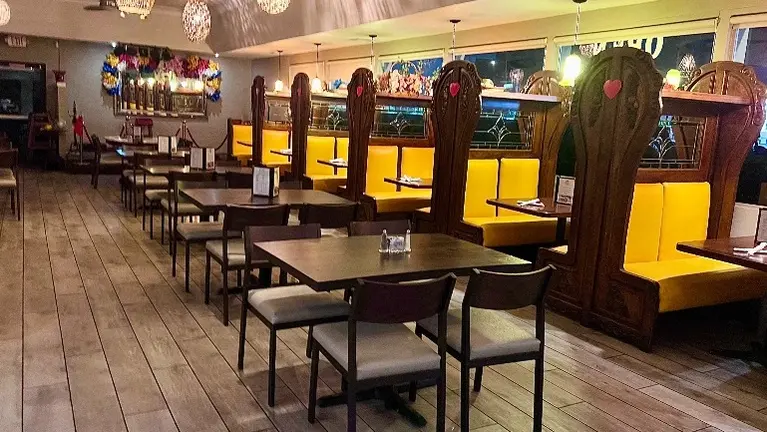 Main Dinning Main Dinning