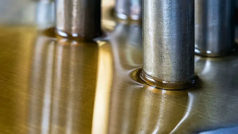 Stamping with oil lubricant