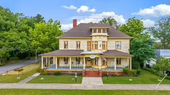 listing-image
