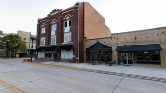 Turnkey Profitable Italian Restaurant Full Liquor Bar in Historic Area