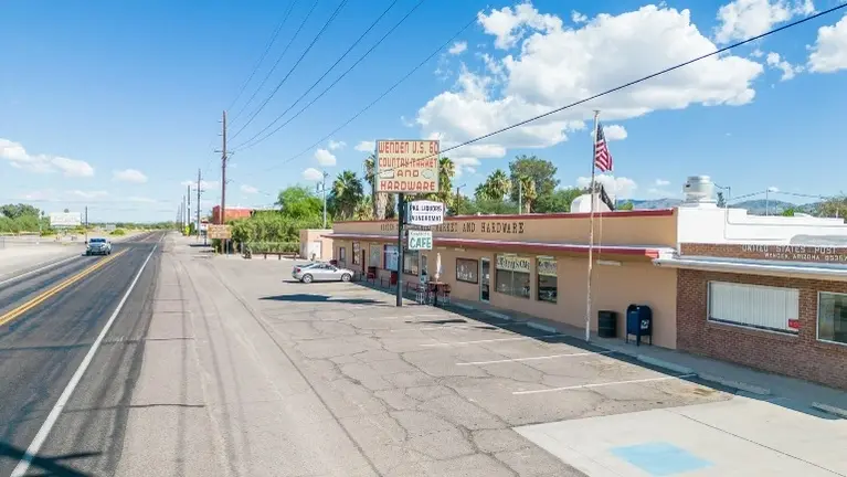 Hwy Frontage
