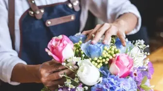 High Traffic - Profitable - Well Known - Flower Shop