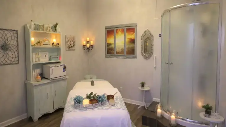 Treatment room with full shower Treatment room with full shower