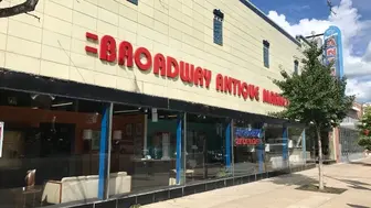 The Broadway Antique Market in Edgewater
