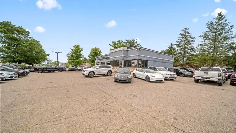 Parking Lot
