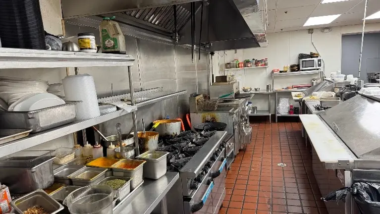 The Kitchen has a 18 foot hood The Kitchen has a 18 foot hood
