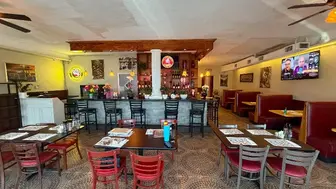 Thai restaurant for sale/ great location / low rent.