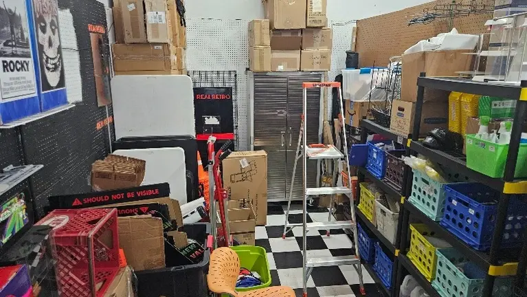 Back Storage Back Storage