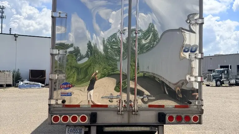 2020 Utility Custom Pkg & Lift Axle 2020 Utility Custom Pkg & Lift Axle