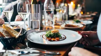 Waterfront North Shore LI Restaurant For Sale with Property