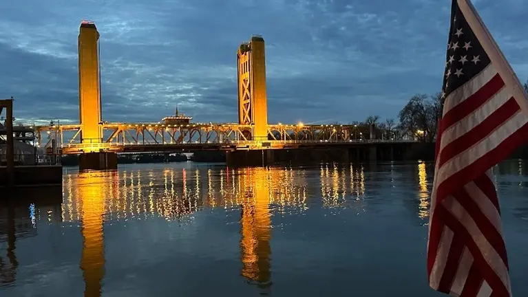 This could be your workplace! This could be your workplace!
