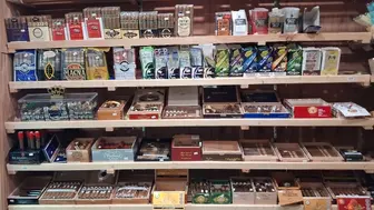 $90,000 NET Absentee-Run Busy and Profitable Smoke Shop in Mesa!!!