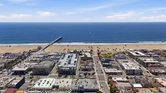 Prime Downtown Hermosa Beach Restaurant w/ Ocean Views