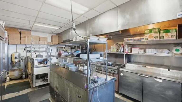 Kitchen Amenities