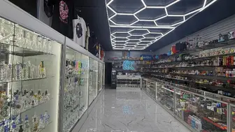 24 Hour Fully Licensed Smoke shop in Prime Koreatown location