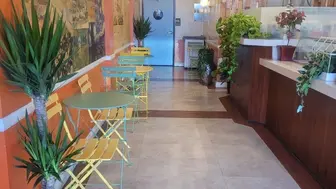 Prime Boba Shop Opportunity – High-Traffic Plaza Location (Los Angeles