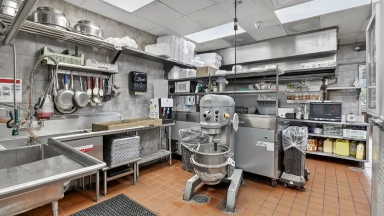 Pizzeria Kitchen