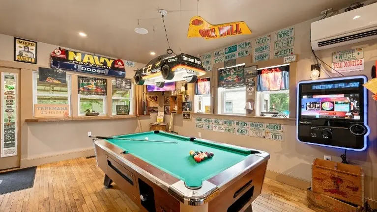 Indoor Game Area Indoor Game Area